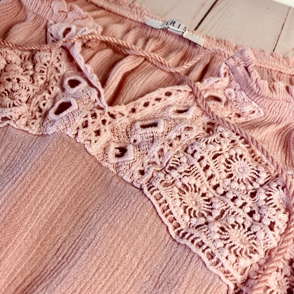 Pink Ruffled Crop Top✨ - Picture 4 of 9